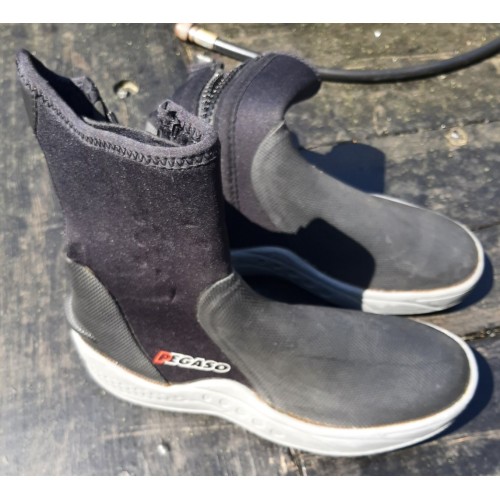 Watersport schoenen maat 42
